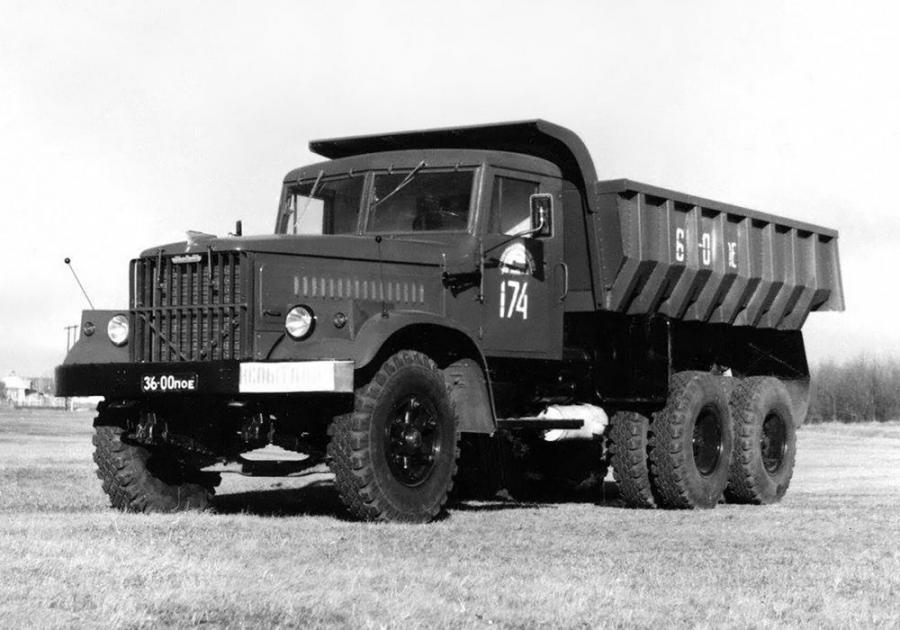  КрАЗ-256Б 1966 года  (фото 11 из 15)